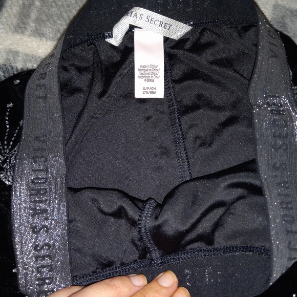 Nwot Victoria secret pants - Picture 3 of 3